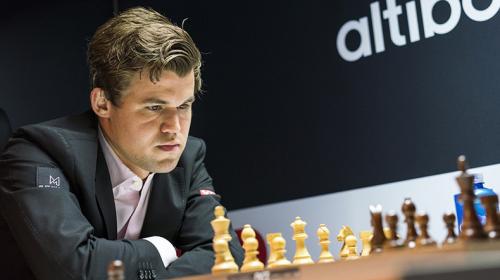 Норвежец Карлсен и американец Каруана начинают борьбу за шахматную корону