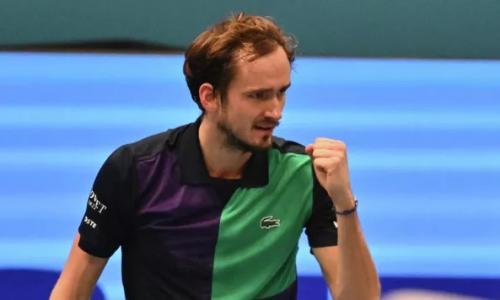 Теннисист Медведев стал победителем турнира в Вене