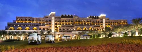 TravelBox, Впечатления, Дубай - пляжный отель Jumeirah Zabeel Saray (фото&аудио)