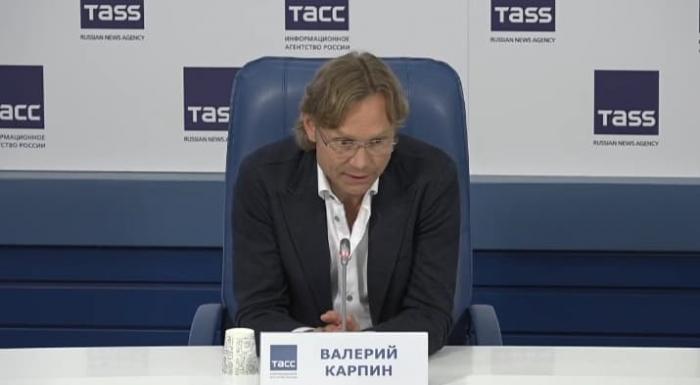 Карпин: Сборной России нужно играть в смелый футбол