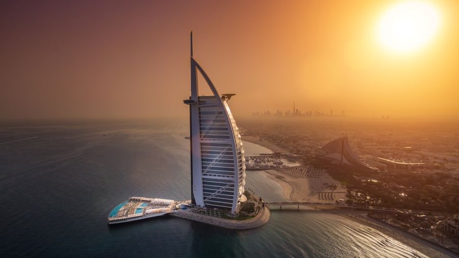 Burj Al Arab Jumeirah открывает роскошную террасу на воде