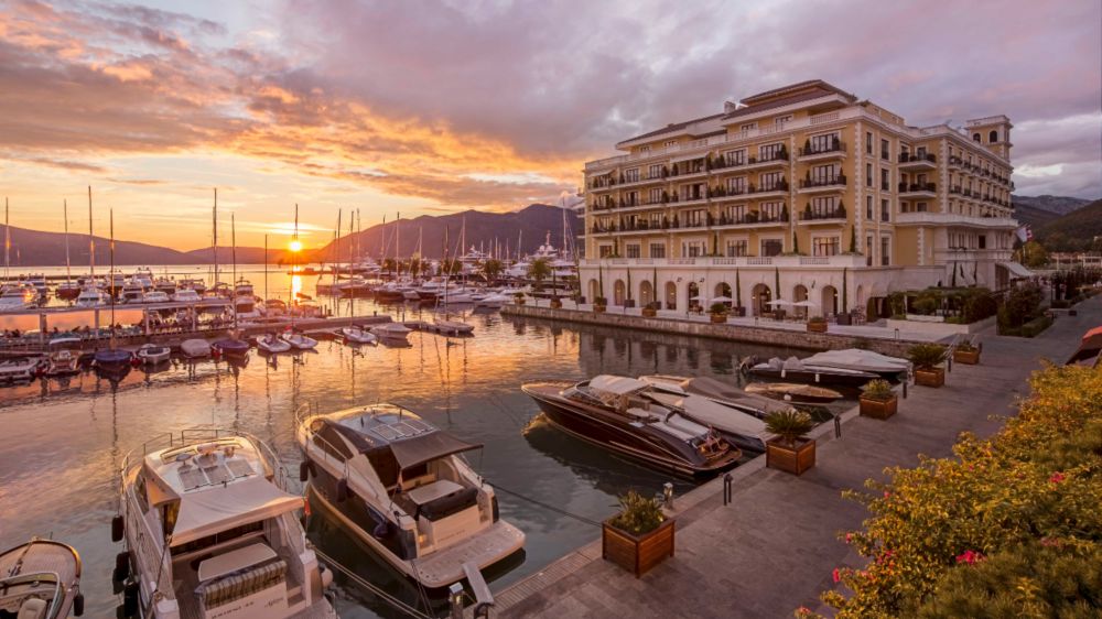 Regent Porto Montenegro предлагает номера на зимний период